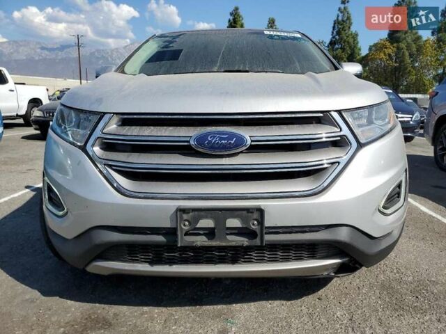 Сірий Форд Едж, об'ємом двигуна 2 л та пробігом 79 тис. км за 2000 $, фото 4 на Automoto.ua