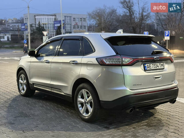 Сірий Форд Едж, об'ємом двигуна 2 л та пробігом 54 тис. км за 14800 $, фото 66 на Automoto.ua