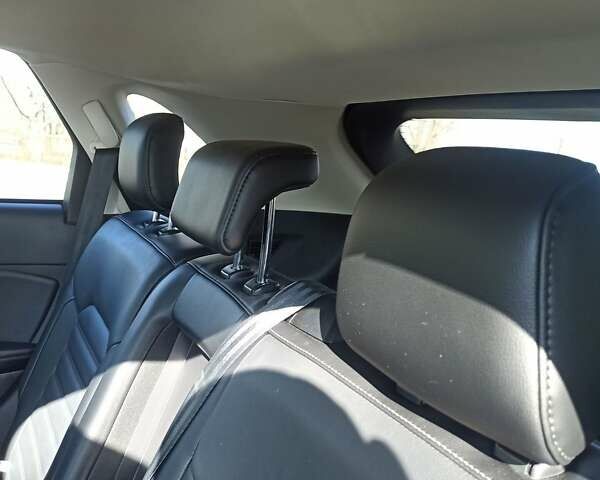 Серый Форд Эдж, объемом двигателя 2 л и пробегом 140 тыс. км за 19500 $, фото 35 на Automoto.ua