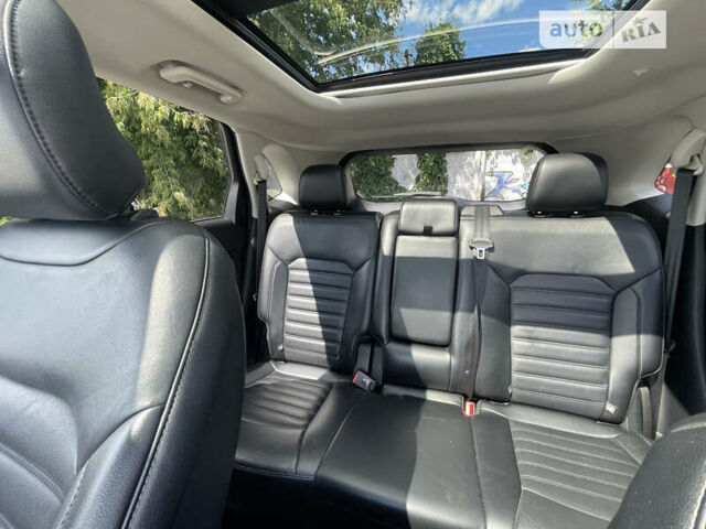 Серый Форд Эдж, объемом двигателя 2 л и пробегом 160 тыс. км за 19400 $, фото 10 на Automoto.ua