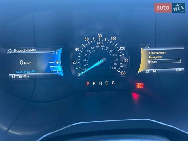 Серый Форд Эдж, объемом двигателя 2 л и пробегом 137 тыс. км за 15000 $, фото 6 на Automoto.ua