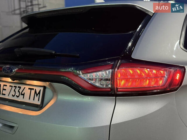Сірий Форд Едж, об'ємом двигуна 2 л та пробігом 54 тис. км за 14800 $, фото 38 на Automoto.ua