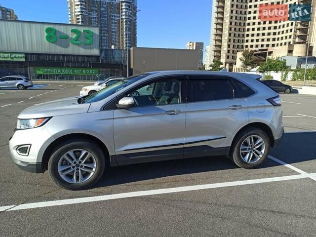 Сірий Форд Едж, об'ємом двигуна 2 л та пробігом 154 тис. км за 16400 $, фото 4 на Automoto.ua