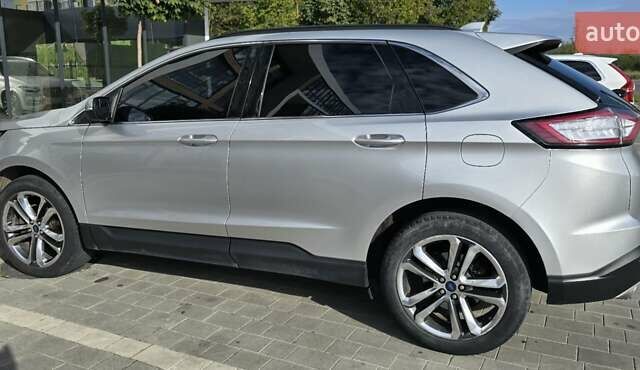 Сірий Форд Едж, об'ємом двигуна 3.5 л та пробігом 245 тис. км за 15500 $, фото 17 на Automoto.ua