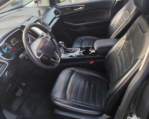 Серый Форд Эдж, объемом двигателя 2 л и пробегом 110 тыс. км за 19000 $, фото 4 на Automoto.ua