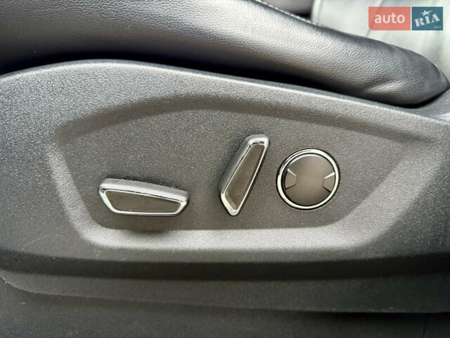 Серый Форд Эдж, объемом двигателя 2 л и пробегом 204 тыс. км за 19500 $, фото 38 на Automoto.ua