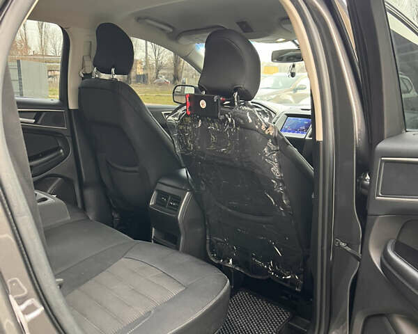 Серый Форд Эдж, объемом двигателя 2 л и пробегом 167 тыс. км за 15300 $, фото 29 на Automoto.ua