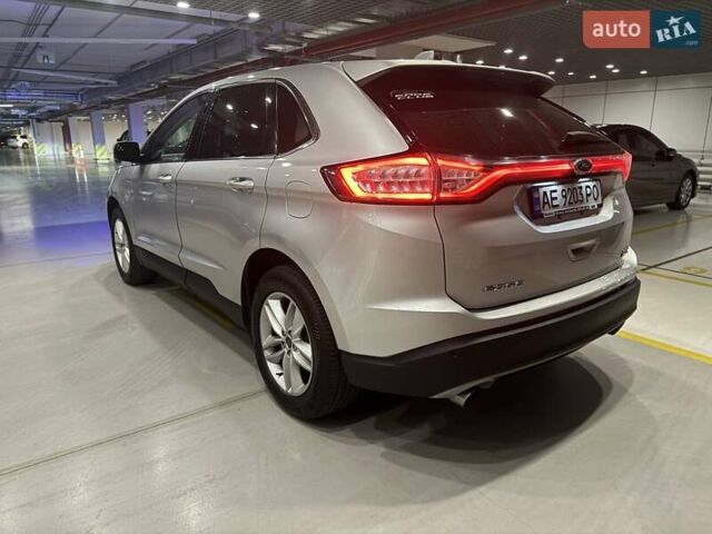 Сірий Форд Едж, об'ємом двигуна 2 л та пробігом 82 тис. км за 18500 $, фото 7 на Automoto.ua