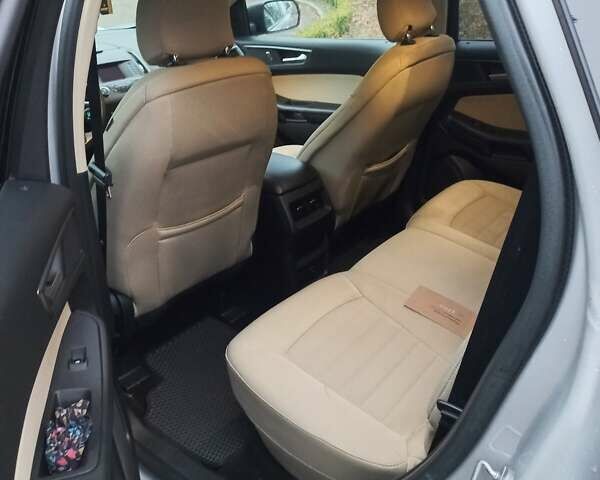 Серый Форд Эдж, объемом двигателя 2 л и пробегом 120 тыс. км за 14900 $, фото 8 на Automoto.ua