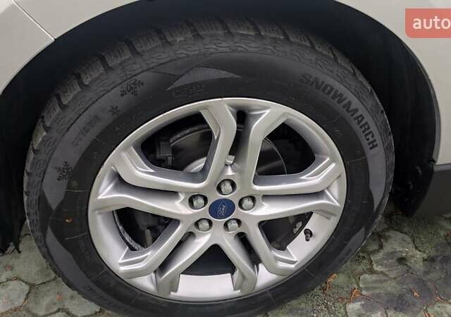 Серый Форд Эдж, объемом двигателя 2 л и пробегом 227 тыс. км за 12999 $, фото 15 на Automoto.ua