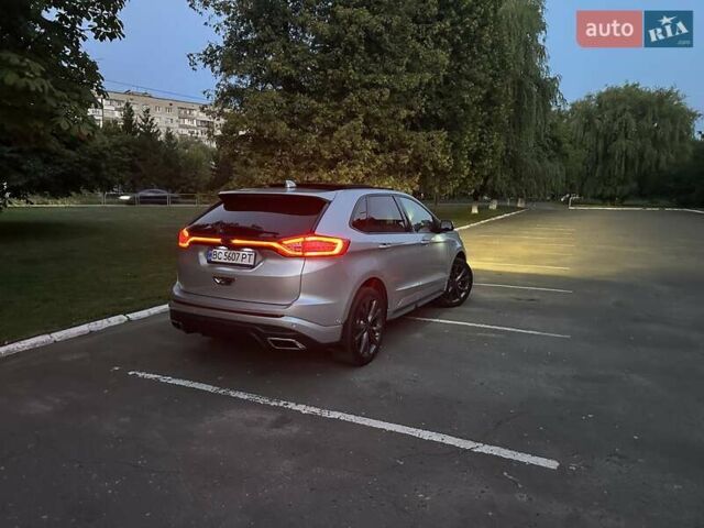 Сірий Форд Едж, об'ємом двигуна 2 л та пробігом 142 тис. км за 19000 $, фото 1 на Automoto.ua