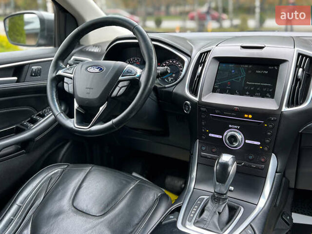 Сірий Форд Едж, об'ємом двигуна 2 л та пробігом 212 тис. км за 18500 $, фото 19 на Automoto.ua