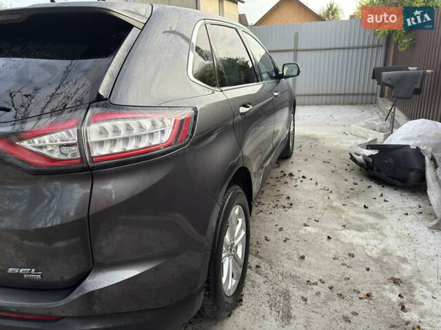 Сірий Форд Едж, об'ємом двигуна 3.5 л та пробігом 161 тис. км за 18000 $, фото 3 на Automoto.ua