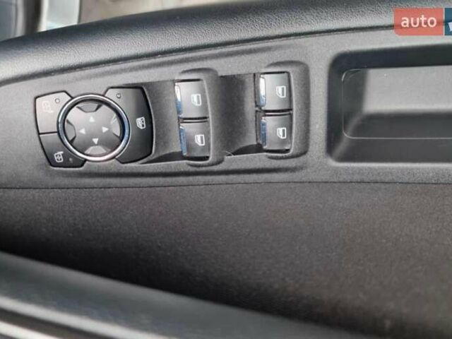 Сірий Форд Едж, об'ємом двигуна 2 л та пробігом 207 тис. км за 15500 $, фото 16 на Automoto.ua