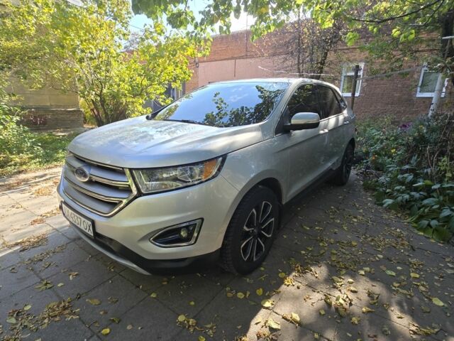 Серый Форд Эдж, объемом двигателя 3.5 л и пробегом 135 тыс. км за 12900 $, фото 4 на Automoto.ua