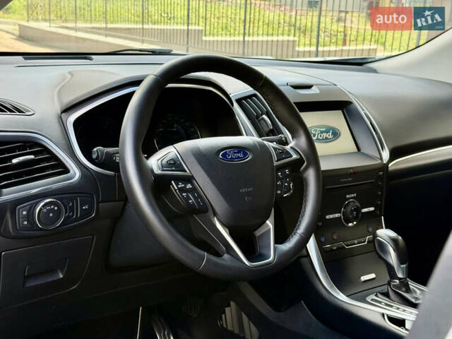 Сірий Форд Едж, об'ємом двигуна 2 л та пробігом 203 тис. км за 20700 $, фото 17 на Automoto.ua