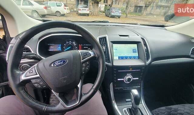Серый Форд Эдж, объемом двигателя 2 л и пробегом 139 тыс. км за 19000 $, фото 7 на Automoto.ua