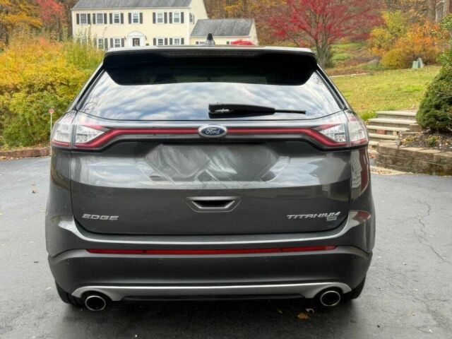 Серый Форд Эдж, объемом двигателя 3.5 л и пробегом 57 тыс. км за 15800 $, фото 3 на Automoto.ua