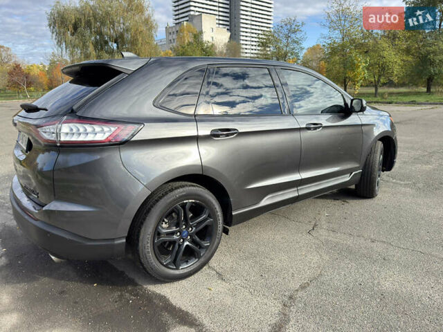 Сірий Форд Едж, об'ємом двигуна 2 л та пробігом 154 тис. км за 17500 $, фото 2 на Automoto.ua