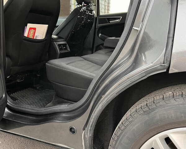 Серый Форд Эдж, объемом двигателя 2 л и пробегом 167 тыс. км за 15300 $, фото 14 на Automoto.ua