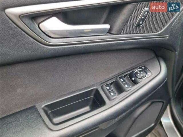 Сірий Форд Едж, об'ємом двигуна 2 л та пробігом 207 тис. км за 15500 $, фото 17 на Automoto.ua