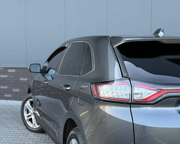 Серый Форд Эдж, объемом двигателя 2 л и пробегом 101 тыс. км за 16700 $, фото 7 на Automoto.ua