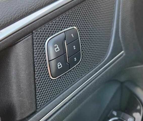 Форд Эдж 2017 в Киеве на Automoto.ua Серый Форд Эдж, объемом двигателя 2 л и пробегом 111 тыс. км за 9700 $, фото 15 на Automoto.ua