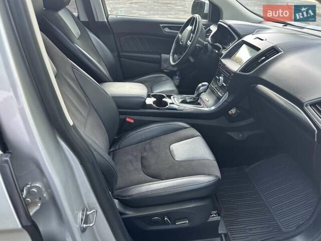 Сірий Форд Едж, об'ємом двигуна 2 л та пробігом 142 тис. км за 19000 $, фото 9 на Automoto.ua