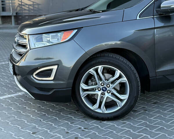 Серый Форд Эдж, объемом двигателя 2 л и пробегом 101 тыс. км за 16700 $, фото 3 на Automoto.ua