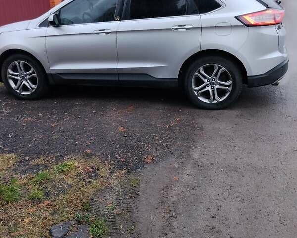 Серый Форд Эдж, объемом двигателя 2 л и пробегом 122 тыс. км за 16200 $, фото 1 на Automoto.ua