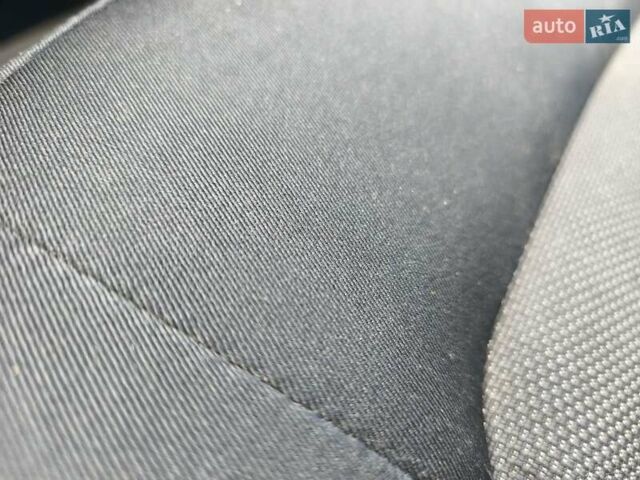 Сірий Форд Едж, об'ємом двигуна 2 л та пробігом 115 тис. км за 14500 $, фото 31 на Automoto.ua