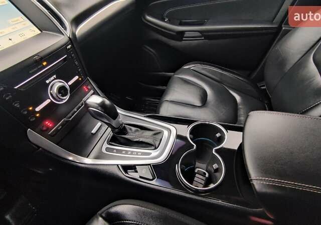 Серый Форд Эдж, объемом двигателя 2 л и пробегом 227 тыс. км за 12999 $, фото 45 на Automoto.ua