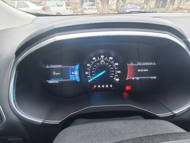 Серый Форд Эдж, объемом двигателя 2 л и пробегом 139 тыс. км за 19000 $, фото 3 на Automoto.ua