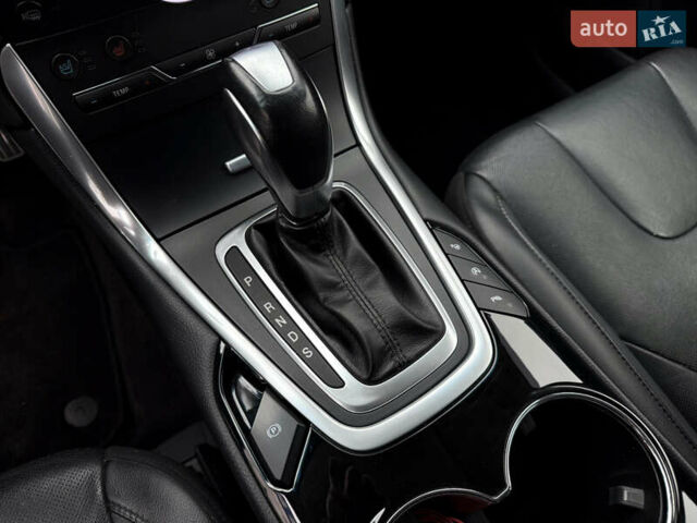 Серый Форд Эдж, объемом двигателя 2 л и пробегом 204 тыс. км за 19500 $, фото 34 на Automoto.ua