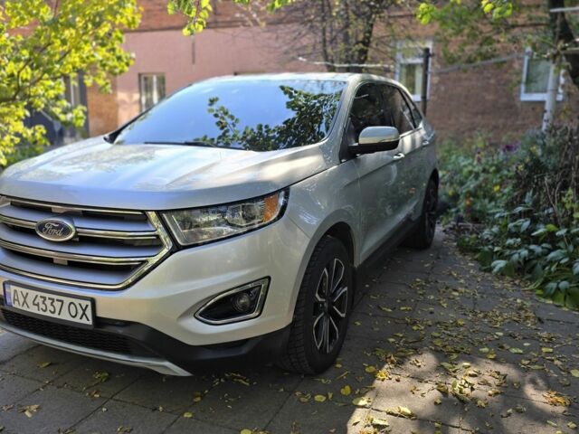 Серый Форд Эдж, объемом двигателя 3.5 л и пробегом 135 тыс. км за 12900 $, фото 2 на Automoto.ua