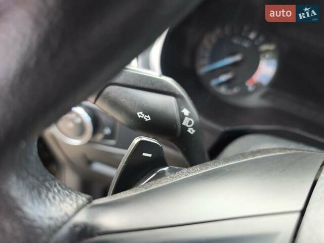 Сірий Форд Едж, об'ємом двигуна 2 л та пробігом 115 тис. км за 14500 $, фото 15 на Automoto.ua