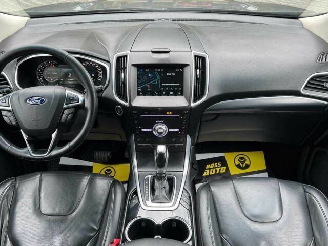 Серый Форд Эдж, объемом двигателя 2 л и пробегом 212 тыс. км за 16999 $, фото 10 на Automoto.ua