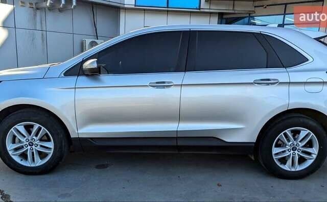 Сірий Форд Едж, об'ємом двигуна 2 л та пробігом 207 тис. км за 15500 $, фото 11 на Automoto.ua