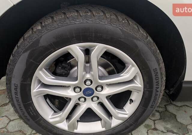 Серый Форд Эдж, объемом двигателя 2 л и пробегом 227 тыс. км за 12999 $, фото 19 на Automoto.ua