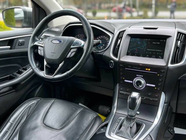 Серый Форд Эдж, объемом двигателя 2 л и пробегом 212 тыс. км за 16999 $, фото 19 на Automoto.ua