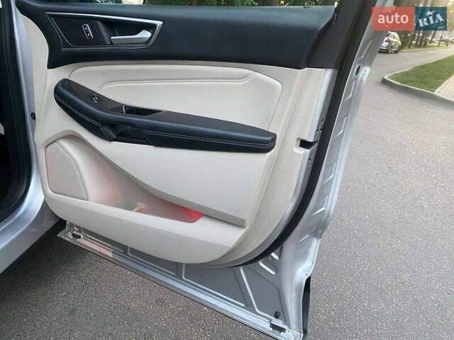 Форд Эдж 2017 в Киеве на Automoto.ua Серый Форд Эдж, объемом двигателя 2 л и пробегом 161 тыс. км за 18000 $, фото 9 на Automoto.ua