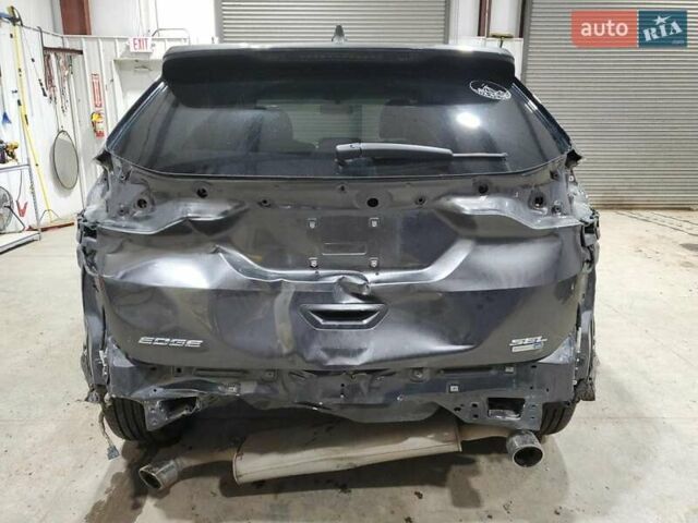 Серый Форд Эдж, объемом двигателя 2 л и пробегом 84 тыс. км за 3000 $, фото 5 на Automoto.ua