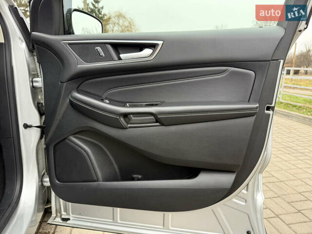 Серый Форд Эдж, объемом двигателя 2 л и пробегом 204 тыс. км за 19500 $, фото 52 на Automoto.ua