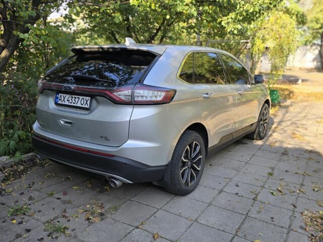 Серый Форд Эдж, объемом двигателя 3.5 л и пробегом 135 тыс. км за 12900 $, фото 6 на Automoto.ua