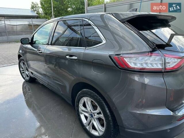 Серый Форд Эдж, объемом двигателя 2 л и пробегом 160 тыс. км за 15500 $, фото 4 на Automoto.ua