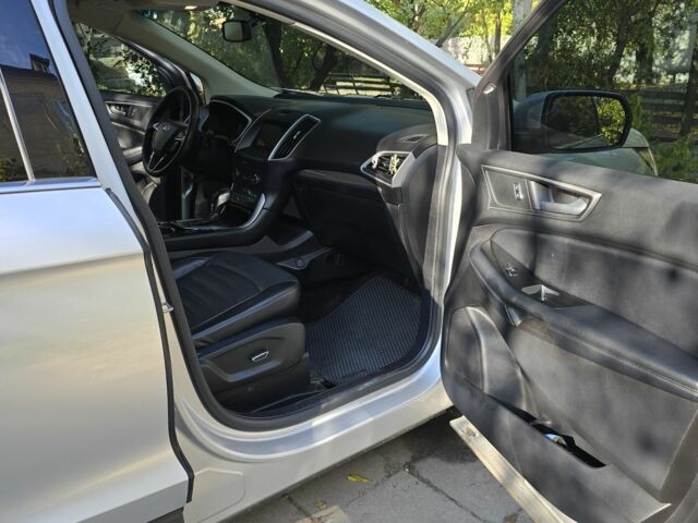 Серый Форд Эдж, объемом двигателя 3.5 л и пробегом 135 тыс. км за 12900 $, фото 9 на Automoto.ua