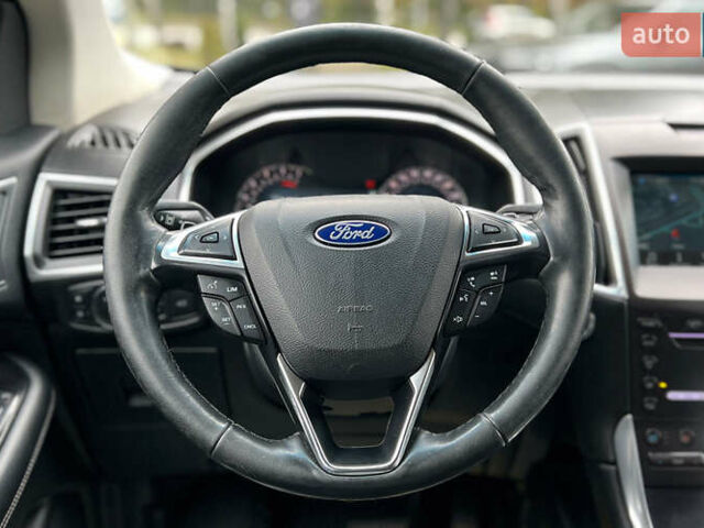 Сірий Форд Едж, об'ємом двигуна 2 л та пробігом 212 тис. км за 18500 $, фото 9 на Automoto.ua