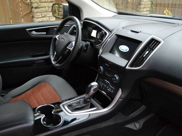 Серый Форд Эдж, объемом двигателя 2 л и пробегом 88 тыс. км за 19900 $, фото 6 на Automoto.ua