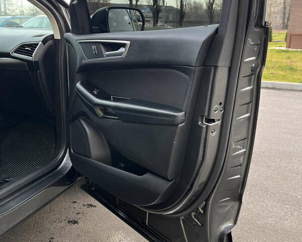 Серый Форд Эдж, объемом двигателя 2 л и пробегом 167 тыс. км за 15300 $, фото 32 на Automoto.ua