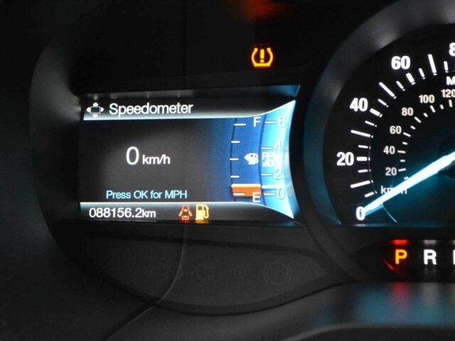 Серый Форд Эдж, объемом двигателя 2 л и пробегом 88 тыс. км за 19900 $, фото 5 на Automoto.ua